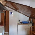 Kostis Hause 3*