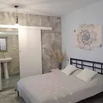 Kostis Hause ゲストハウス