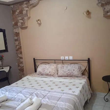 Kostis Hause بيت ضيافة
