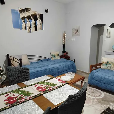 بيت ضيافة Kostis Hause كاستراكيون