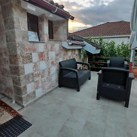 Kostis Hause Kastrákion