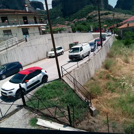 Πανσιόν Kostis Hause 3*